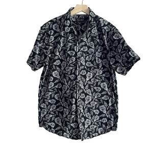 Men's Coastal Y2K Black White Button Down Short Sleeve Shirt Rose Pattern XL
